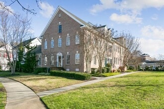 Building Photo - 4320 Lydias Dr