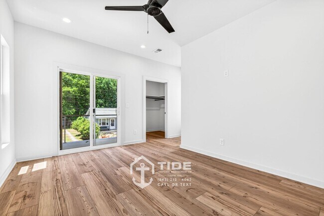 Building Photo - Modern Living Minutes from Park Circle
