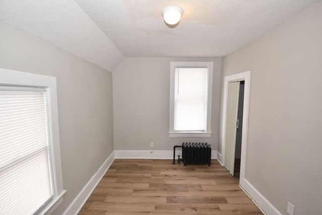 Building Photo - Price Reduced! 4 bedroom 2 story Single Family Home