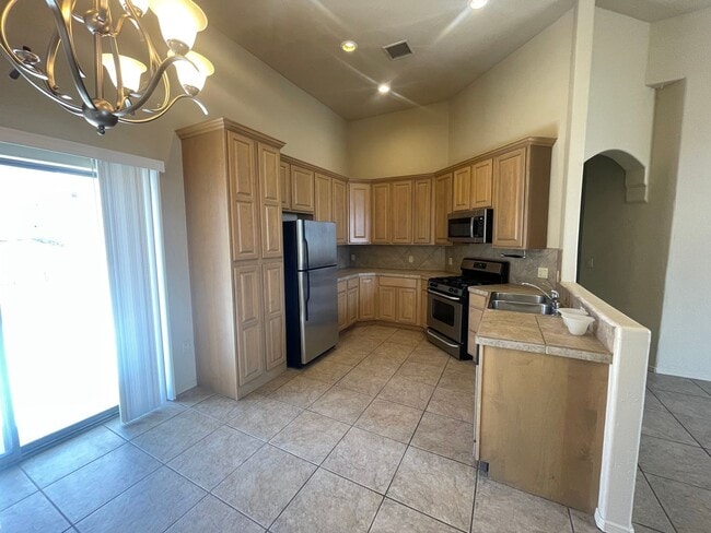Building Photo - Beautiful 3 Bedroom Home in Sonoma Ranch