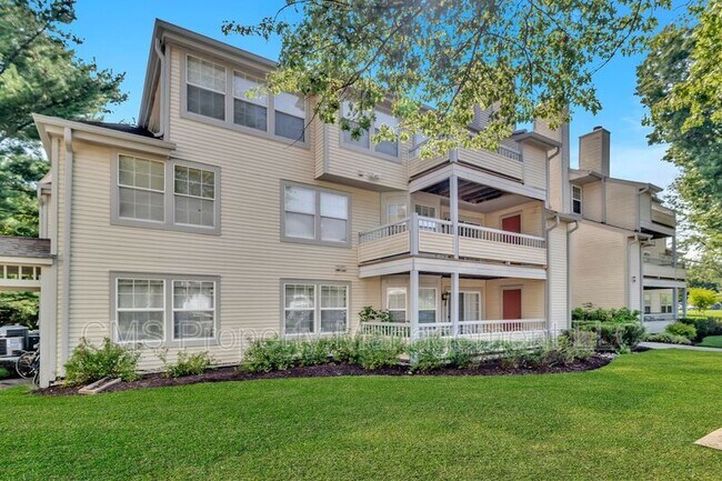 Building Photo - 302 Trinity Ct