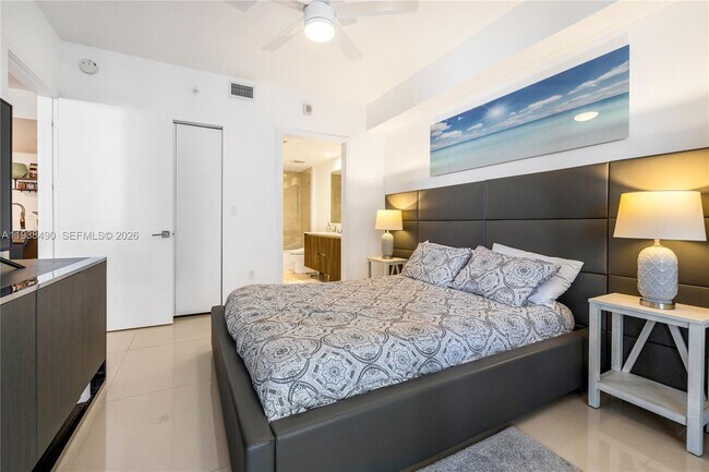 Building Photo - 488 NE 18th St