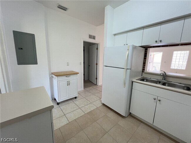 Building Photo - 8407 Bernwood Cove Loop