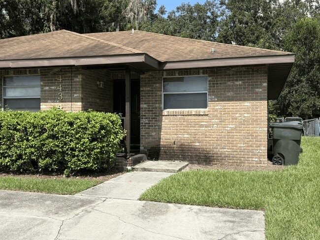 Primary Photo - 4434 Highland Ln