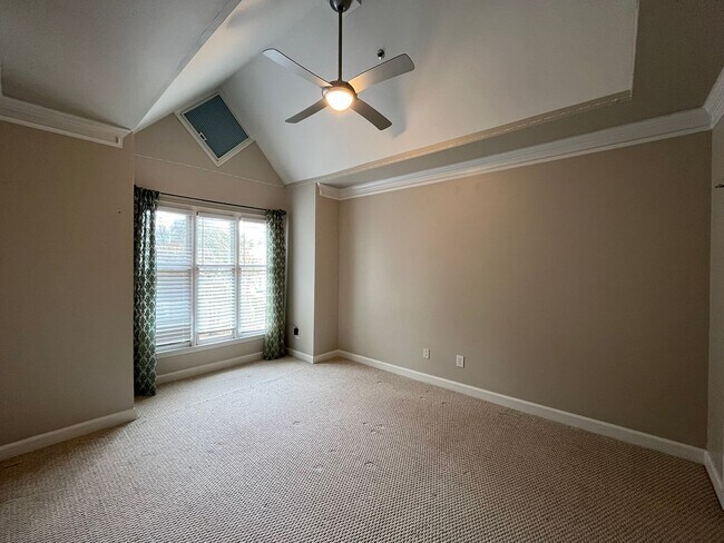 Building Photo - Excellent 2BD, 2BA Downtown Raleigh Condo in Gated Community with Bonus Office and Private Deck