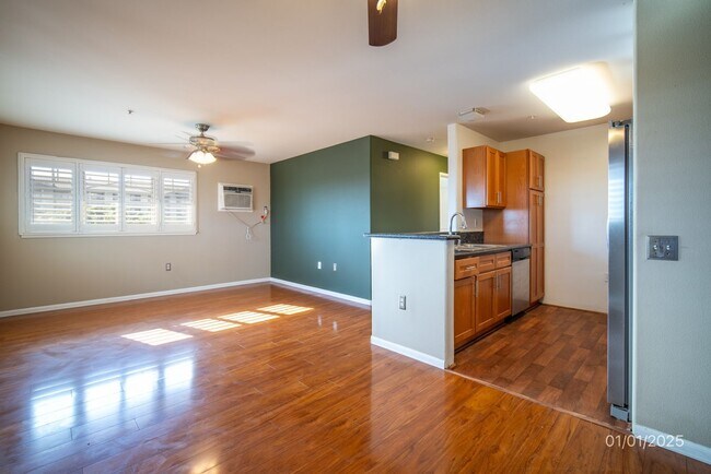 Building Photo - CONVENIENTLY LOCATED 2BR/1BA TOWNHOME IN KEALAKAI @ KAPOLEI (Pets Negotiable)