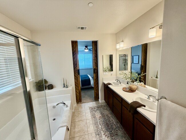 Building Photo - 614 Aromas Pl