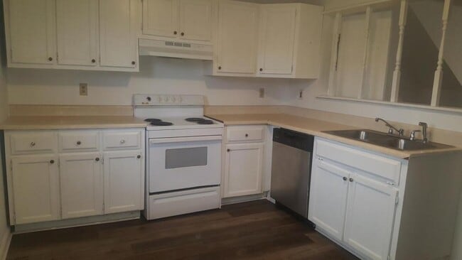 Building Photo - 2037 A Hertiage Ln, Milan TN 38358