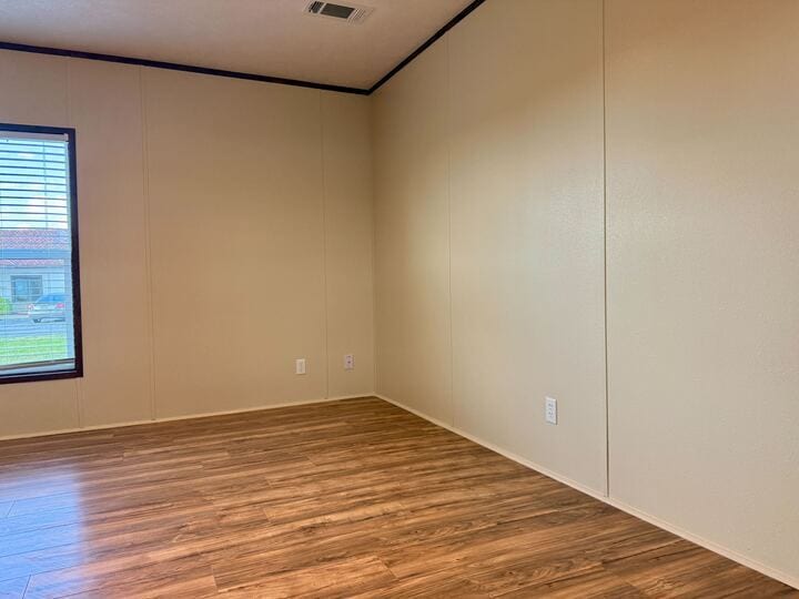 Building Photo - 709 N Collins Fwy