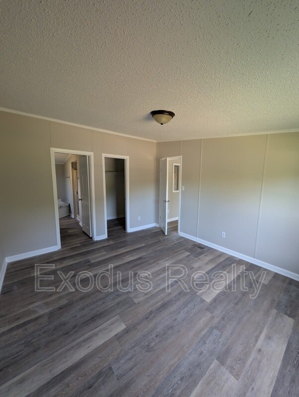 Building Photo - 38 Paul Revere Ln