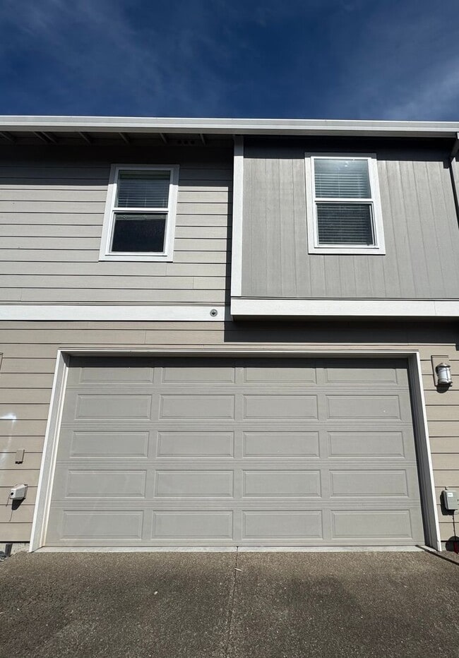 Building Photo - Beautiful 3BD Home in Hillsboro!!
