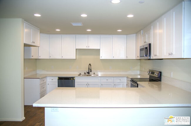 Building Photo - 13680 Cuyamaca Dr