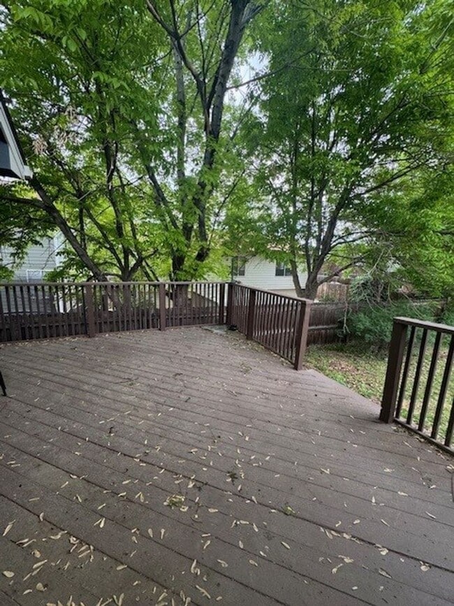 Building Photo - 603 3rd St