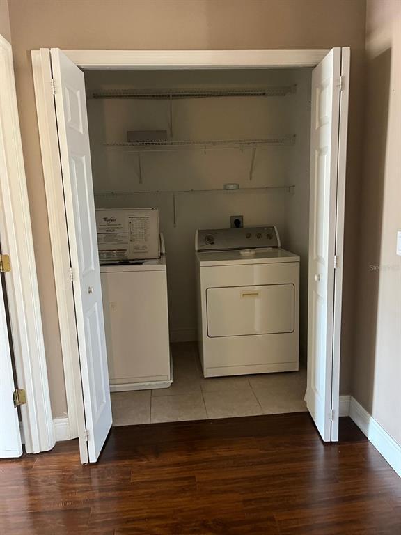 Building Photo - 4523 Sunset Ln