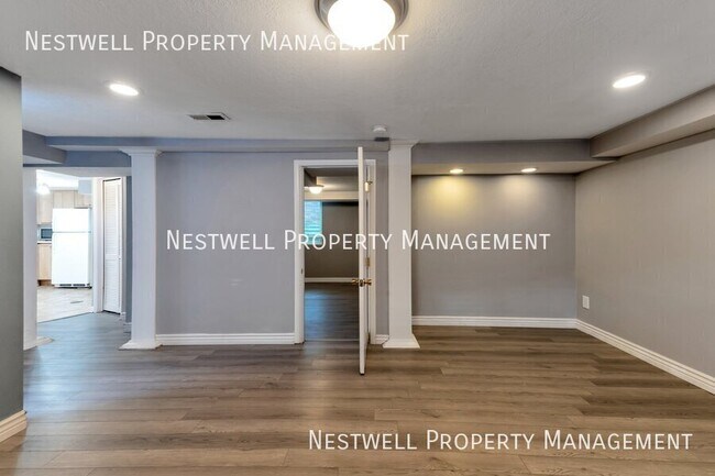 Building Photo - 1160 E 500 S