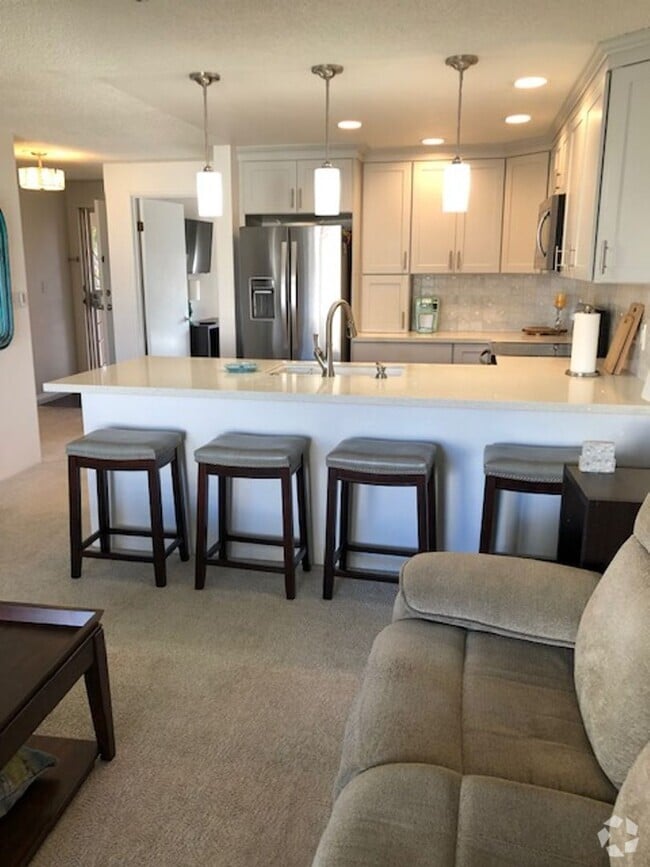Building Photo - Furnished 2 Bedroom 2 Bathroom Kihei Shore...