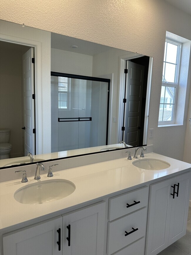Building Photo - Come Tour This Beautiful Brand New 4-Bedro...