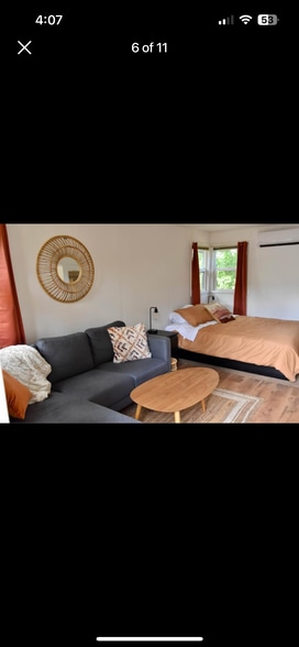 Building Photo - 10505 SE Walnut Dr