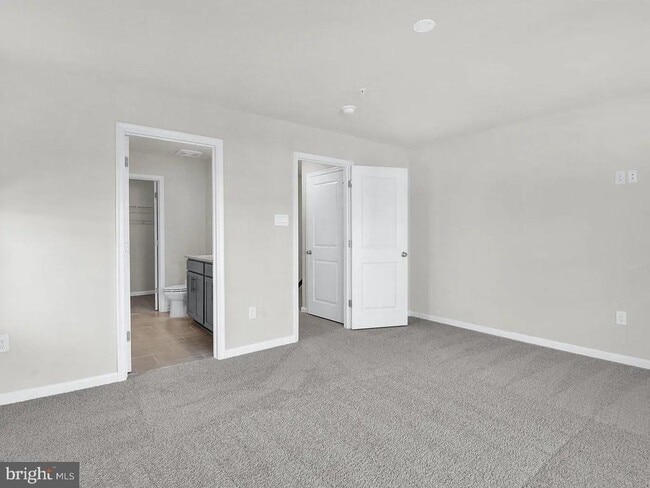 Building Photo - 723 Courier Ln