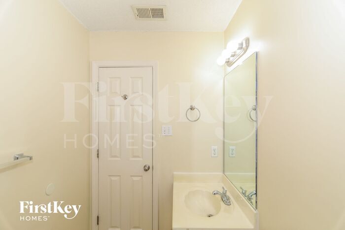 Building Photo - 4453 Pecan Forest Ct