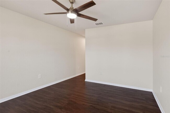 Building Photo - 780 Overlook Grove Dr