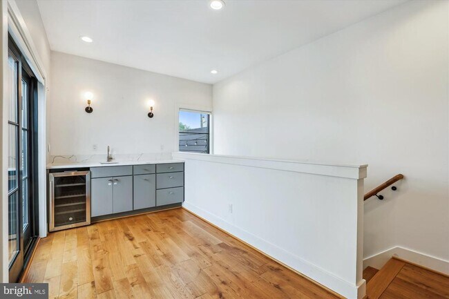 Building Photo - 1844 3rd St NW