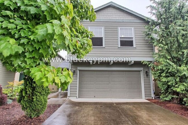 Building Photo - 4 Bed, 2.5 Bath Home in Felida with Pergol...