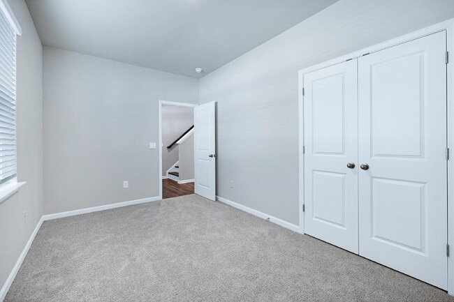 Building Photo - 2229 Horton Pk Dr