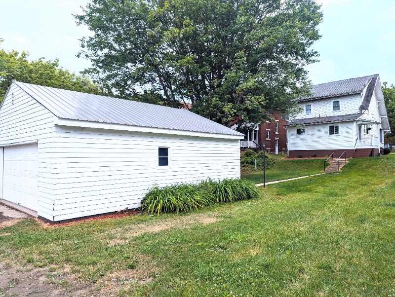 Building Photo - 2208 Highland Ave