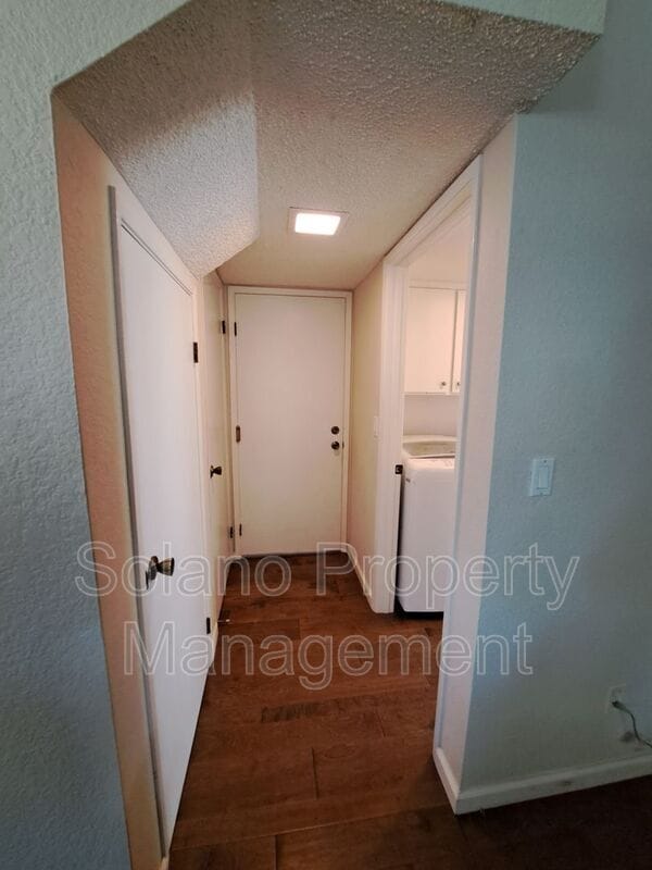 Building Photo - 110 Wayne Ct