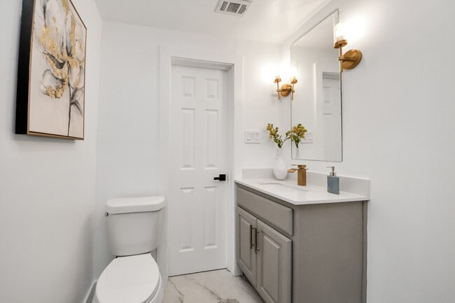 Building Photo - 4215 Eli St