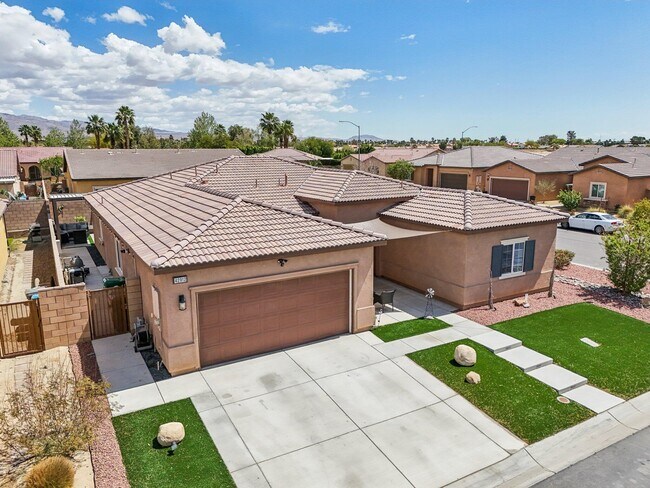 Building Photo - 42912 Gazapo Ct