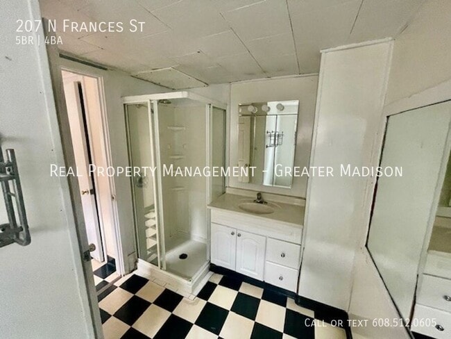 Building Photo - 207 N Frances St