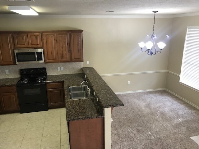 Building Photo - College Station - 3 Bedroom / 3 Bath- 2 st...