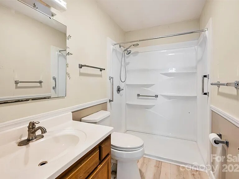 Building Photo - 71 Hollybrook Dr