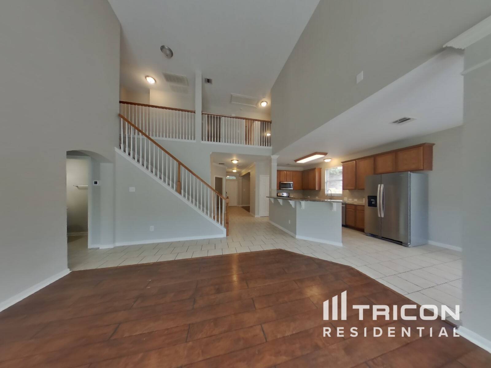 Building Photo - 405 Red Hawk Dr