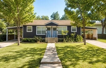 Building Photo - 1402 Hillside Ave