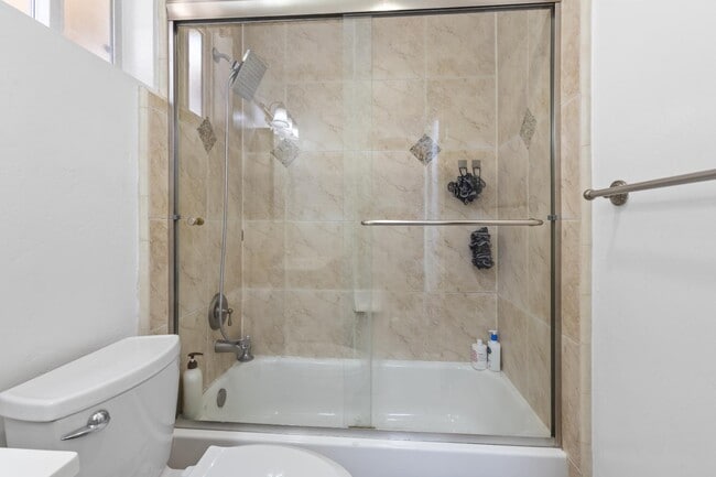 Building Photo - 5510 Adelaide Ave