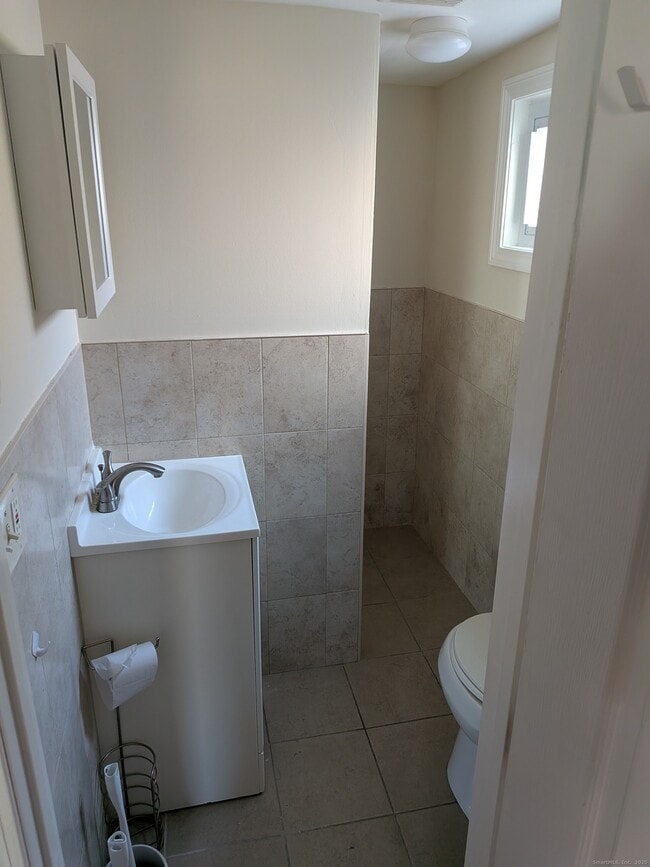 Building Photo - 30 Bridge St