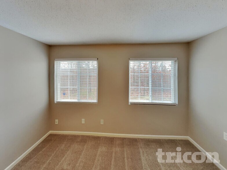 Building Photo - 1650 Coryton Way