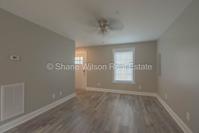 Building Photo - 3259 Chattanooga Rd