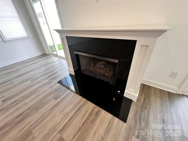 Building Photo - 4556 Stellata Loop