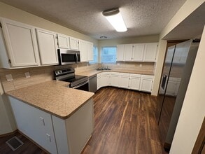 Building Photo - 7459 Brown Deer Dr