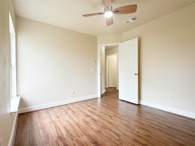 Building Photo - 20603 Apache Lake Dr