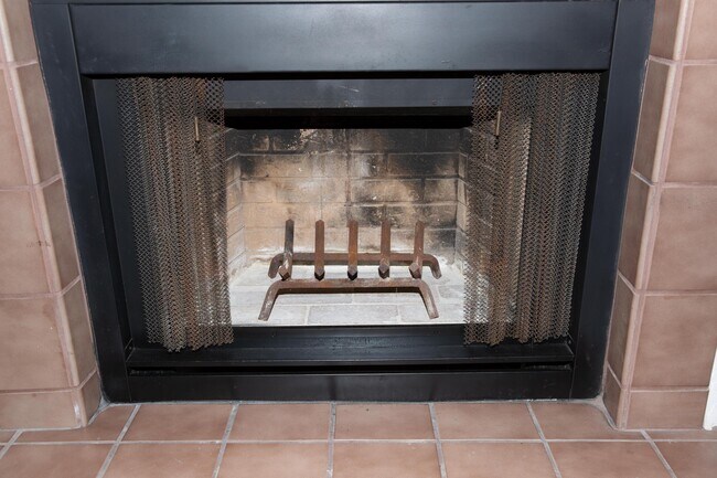 Building Photo - 2936 Florida Blvd