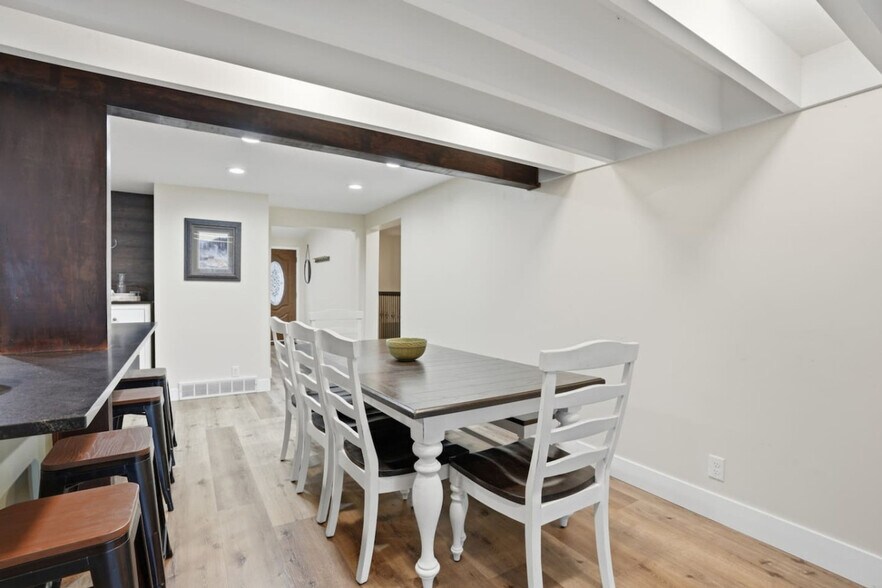 Building Photo - 3588 Bengal Blvd