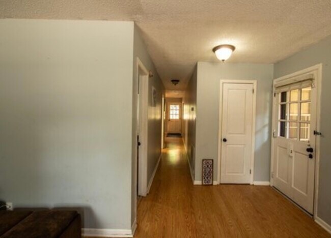 Building Photo - 1661 Patton Chapel Rd