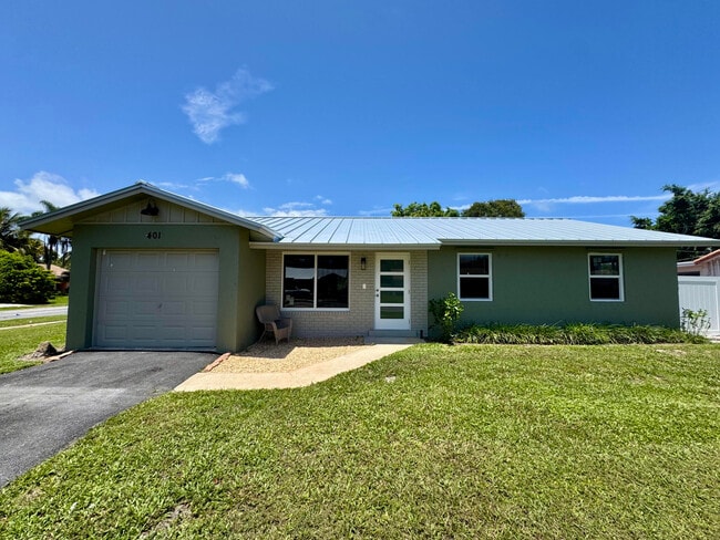 Primary Photo - 401 SE 34th Ave