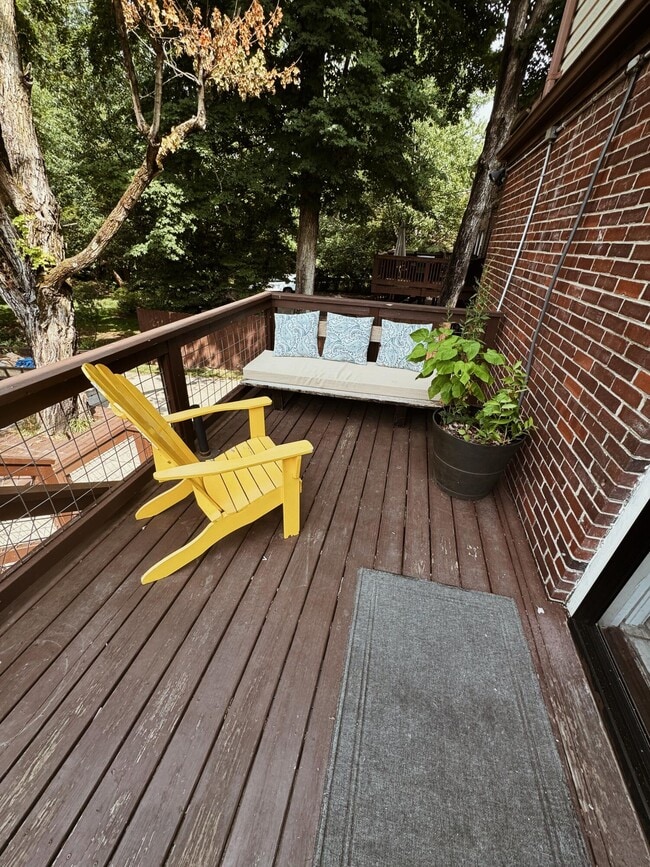 Building Photo - 474 Bob O Link Dr