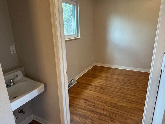 Building Photo - 5 bedroom Ranch home in North Colorado Spr...